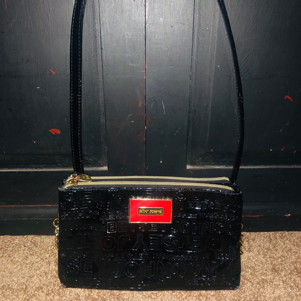 Betsey Johnson cross body purse